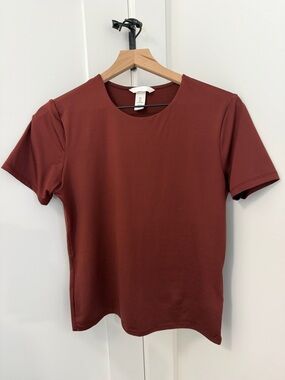 Crew Neck Short Sleeve Shirt - Maroon